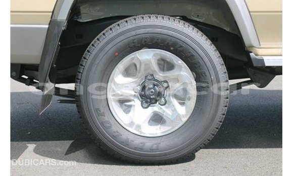 Buy Import Toyota Land Cruiser Beige Car in Import - Dubai in Bengo Province Buy Import Toyota Land Cruiser Beige Car in Import - Dubai in Bengo Province