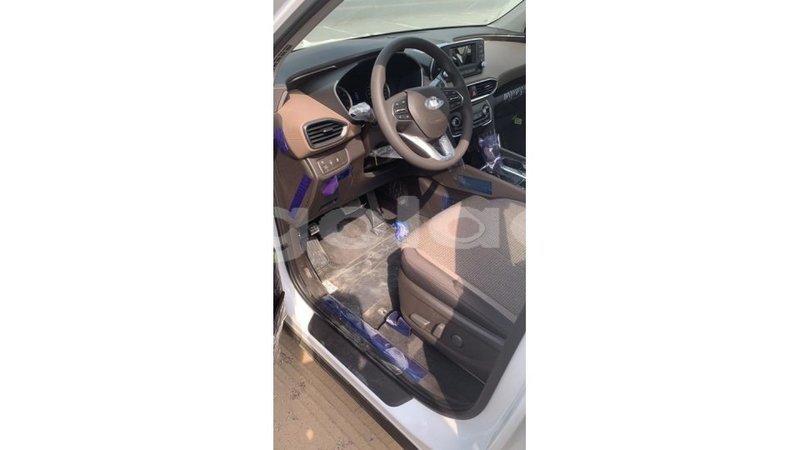 Big with watermark hyundai santa fe bengo province import dubai 6175