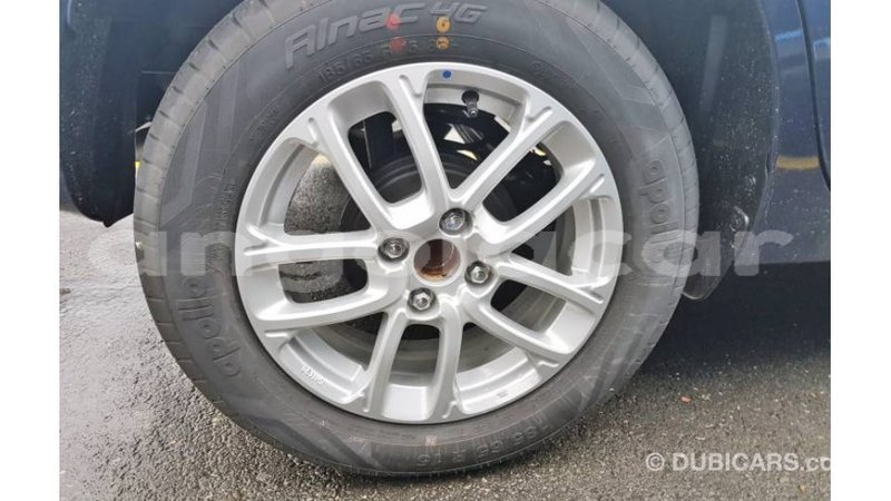 Big with watermark suzuki swift bengo province import dubai 6176