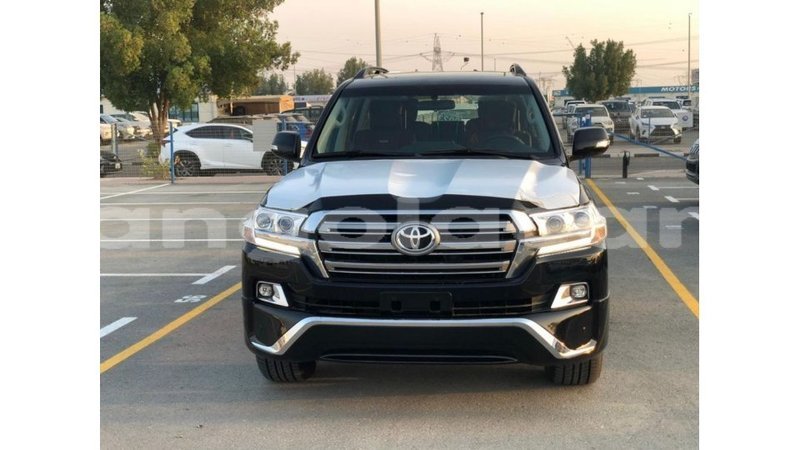 Big with watermark toyota land cruiser bengo province import dubai 6178
