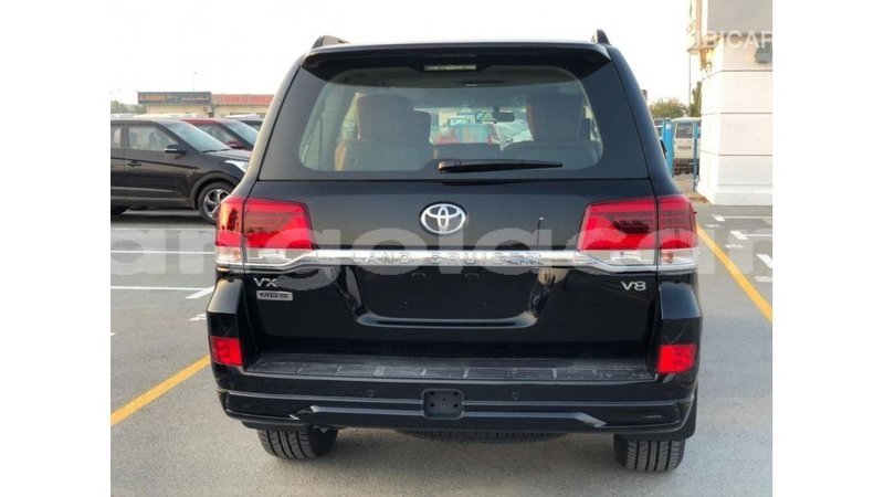 Big with watermark toyota land cruiser bengo province import dubai 6178