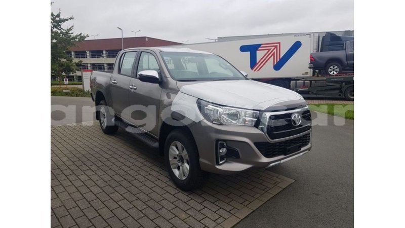 Big with watermark toyota hilux bengo province import dubai 6180