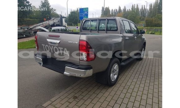 Buy Import Toyota Hilux Brown Car in Import - Dubai in Bengo Province Buy Import Toyota Hilux Brown Car in Import - Dubai in Bengo Province