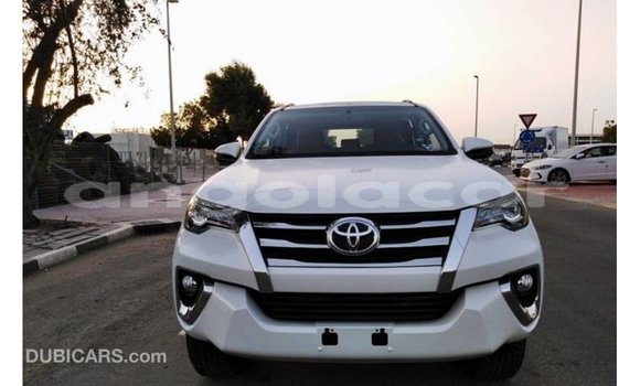 Buy Import Toyota Fortuner White Car in Import - Dubai in Bengo Province Buy Import Toyota Fortuner White Car in Import - Dubai in Bengo Province