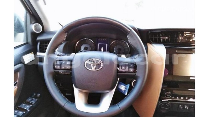 Big with watermark toyota fortuner bengo province import dubai 6185