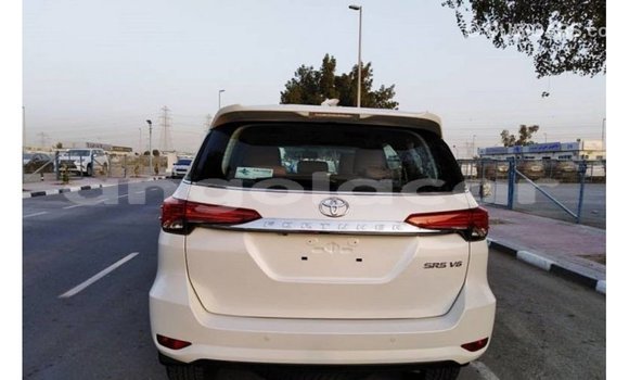 Buy Import Toyota Fortuner White Car in Import - Dubai in Bengo Province Buy Import Toyota Fortuner White Car in Import - Dubai in Bengo Province