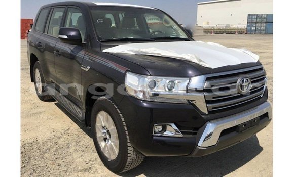Acheter Import Voiture Toyota Land Cruiser Noir à Import - Dubai, Province de Bengo Acheter Import Voiture Toyota Land Cruiser Noir à Import - Dubai, Province de Bengo