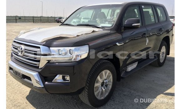 Acheter Import Voiture Toyota Land Cruiser Noir à Import - Dubai, Province de Bengo Acheter Import Voiture Toyota Land Cruiser Noir à Import - Dubai, Province de Bengo
