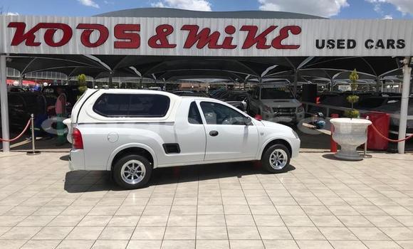 Comprar Usado Opel Corsa OPC Branco Carro em Lubango em Huila Province