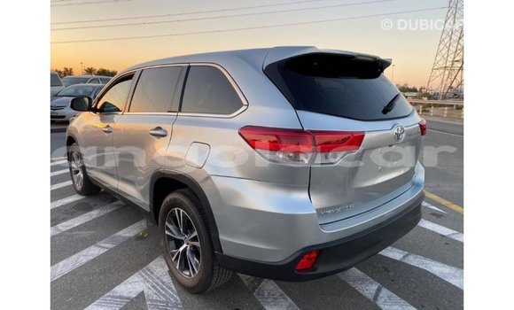 Comprar Importar Toyota Highlander Outro Carro em Import - Dubai em Bengo Province Comprar Importar Toyota Highlander Outro Carro em Import - Dubai em Bengo Province