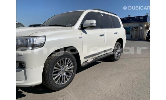Buy Import Toyota Land Cruiser White Car in Import - Dubai in Bengo Province Buy Import Toyota Land Cruiser White Car in Import - Dubai in Bengo Province