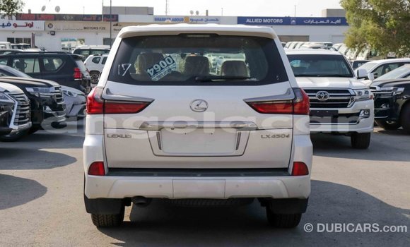 Comprar Importar Lexus LX Branco Carro em Import - Dubai em Bengo Province Comprar Importar Lexus LX Branco Carro em Import - Dubai em Bengo Province