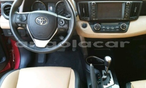 Acheter Occasion Voiture Toyota RAV4 Rouge à Luanda, Province de Luanda Acheter Occasion Voiture Toyota RAV4 Rouge à Luanda, Province de Luanda