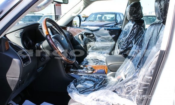 Comprar Importar Infiniti Q Branco Carro em Import - Dubai em Bengo Province Comprar Importar Infiniti Q Branco Carro em Import - Dubai em Bengo Province