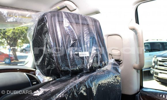 Comprar Importar Infiniti Q Branco Carro em Import - Dubai em Bengo Province Comprar Importar Infiniti Q Branco Carro em Import - Dubai em Bengo Province