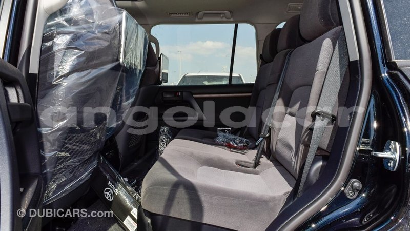 Big with watermark toyota land cruiser bengo province import dubai 6246