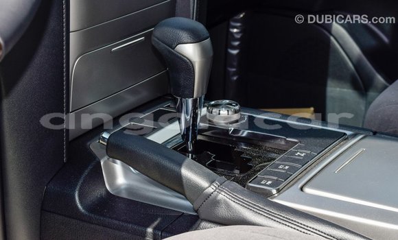 Acheter Import Voiture Toyota Land Cruiser Noir à Import - Dubai, Province de Bengo Acheter Import Voiture Toyota Land Cruiser Noir à Import - Dubai, Province de Bengo