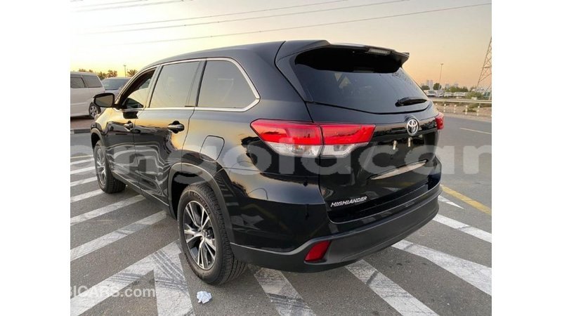 Big with watermark toyota highlander bengo province import dubai 6253