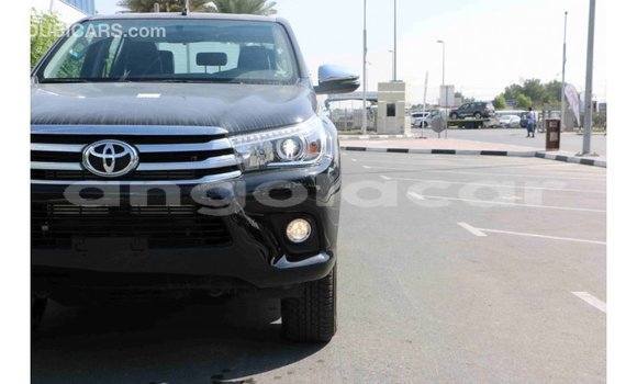 Acheter Import Voiture Toyota Hilux Noir à Import - Dubai, Province de Bengo Acheter Import Voiture Toyota Hilux Noir à Import - Dubai, Province de Bengo