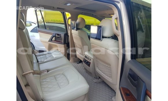 Comprar Importar Toyota Land Cruiser Outro Carro em Import - Dubai em Bengo Province Comprar Importar Toyota Land Cruiser Outro Carro em Import - Dubai em Bengo Province