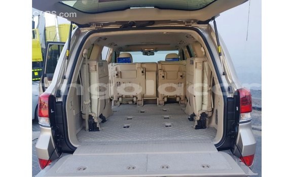 Comprar Importar Toyota Land Cruiser Outro Carro em Import - Dubai em Bengo Province Comprar Importar Toyota Land Cruiser Outro Carro em Import - Dubai em Bengo Province