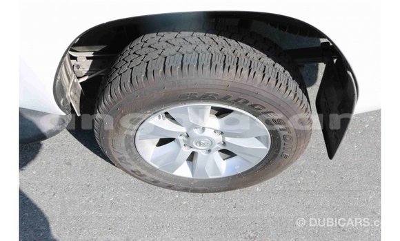 Acheter Import Voiture Toyota Hilux Noir à Import - Dubai, Province de Bengo Acheter Import Voiture Toyota Hilux Noir à Import - Dubai, Province de Bengo