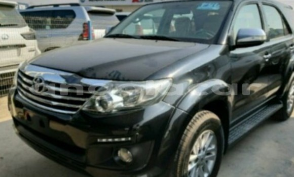 Comprar Usado Toyota Fortuner Preto Carro em Luanda em Luanda Province Comprar Usado Toyota Fortuner Preto Carro em Luanda em Luanda Province