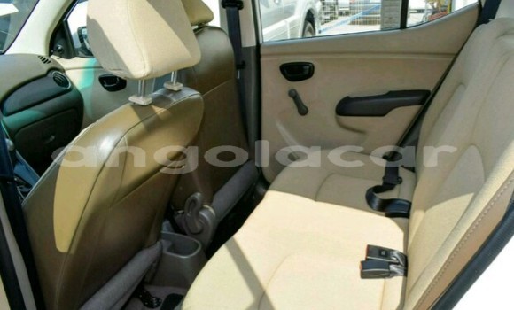 Buy Used Hyundai i10 White Car in Luanda in Luanda Province Buy Used Hyundai i10 White Car in Luanda in Luanda Province