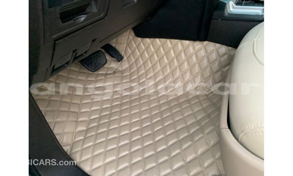 Comprar Importar Toyota Land Cruiser Azul Carro em Import - Dubai em Bengo Province Comprar Importar Toyota Land Cruiser Azul Carro em Import - Dubai em Bengo Province