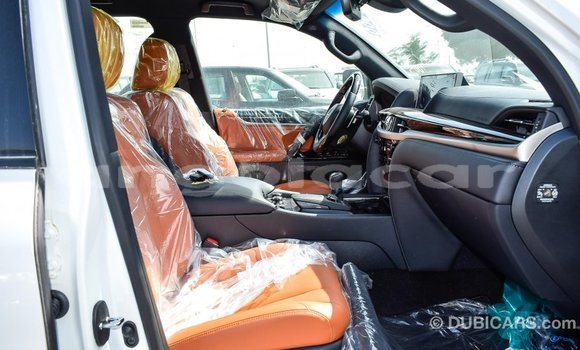 Buy Import Lexus LX White Car in Import - Dubai in Bengo Province Buy Import Lexus LX White Car in Import - Dubai in Bengo Province