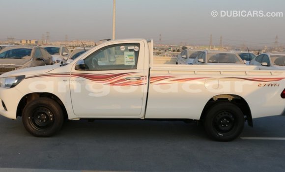 Acheter Import Voiture Toyota Hilux Blanc à Import - Dubai, Province de Bengo Acheter Import Voiture Toyota Hilux Blanc à Import - Dubai, Province de Bengo