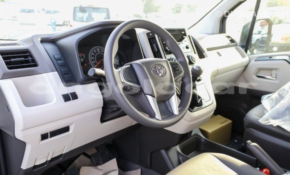 Buy Import Toyota Hiace White Car in Import - Dubai in Bengo Province Buy Import Toyota Hiace White Car in Import - Dubai in Bengo Province