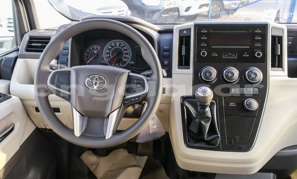 Buy Import Toyota Hiace White Car in Import - Dubai in Bengo Province Buy Import Toyota Hiace White Car in Import - Dubai in Bengo Province