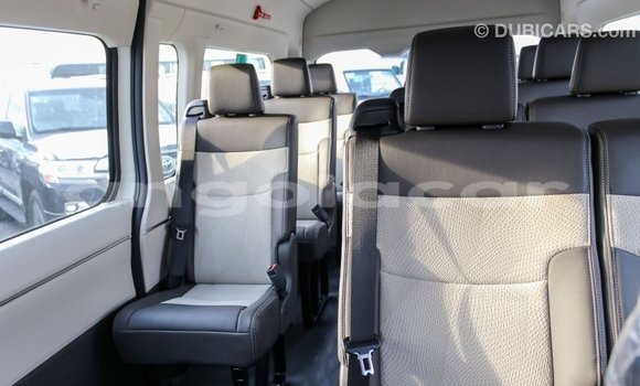 Buy Import Toyota Hiace White Car in Import - Dubai in Bengo Province Buy Import Toyota Hiace White Car in Import - Dubai in Bengo Province