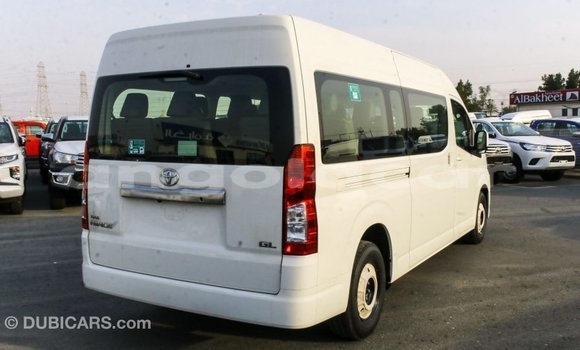 Buy Import Toyota Hiace White Car in Import - Dubai in Bengo Province Buy Import Toyota Hiace White Car in Import - Dubai in Bengo Province