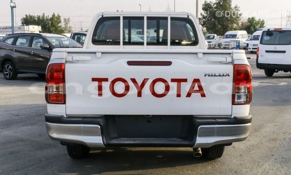 Buy Import Toyota Hilux White Car in Import - Dubai in Bengo Province Buy Import Toyota Hilux White Car in Import - Dubai in Bengo Province