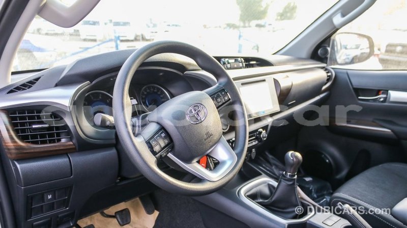 Big with watermark toyota hilux bengo province import dubai 6376