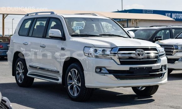 Buy Import Toyota Land Cruiser White Car in Import - Dubai in Bengo Province Buy Import Toyota Land Cruiser White Car in Import - Dubai in Bengo Province