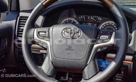 Buy Import Toyota Land Cruiser White Car in Import - Dubai in Bengo Province Buy Import Toyota Land Cruiser White Car in Import - Dubai in Bengo Province