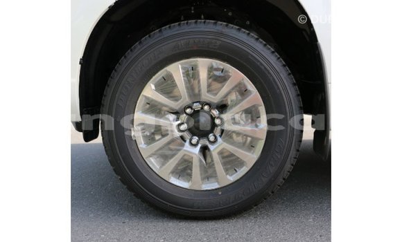 Acheter Import Voiture Toyota Prado Blanc à Import - Dubai, Province de Bengo Acheter Import Voiture Toyota Prado Blanc à Import - Dubai, Province de Bengo
