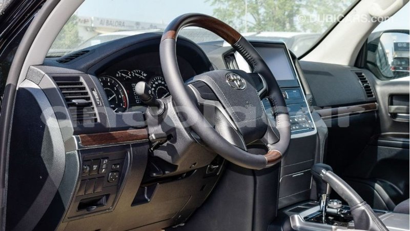 Big with watermark toyota land cruiser bengo province import dubai 6383