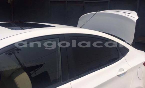 Acheter Occasion Voiture Hyundai Accent Blanc à Luanda, Province de Luanda
