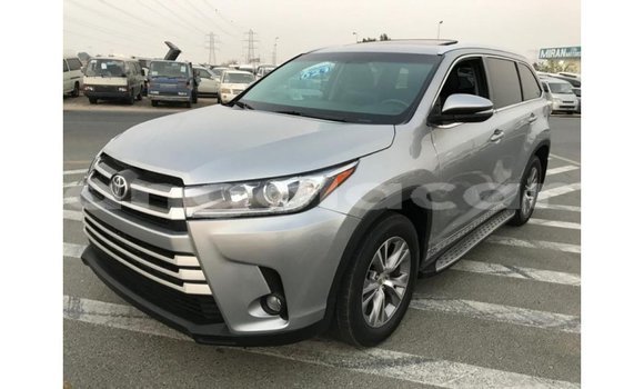 Comprar Importar Toyota Highlander Outro Carro em Import - Dubai em Bengo Province Comprar Importar Toyota Highlander Outro Carro em Import - Dubai em Bengo Province