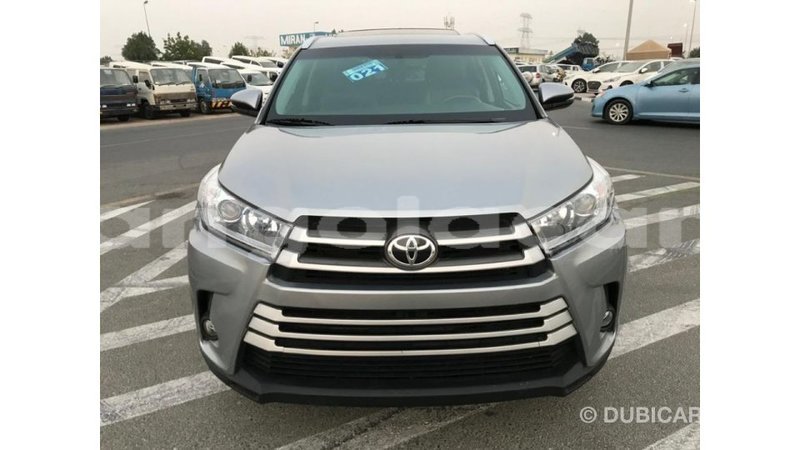 Big with watermark toyota highlander bengo province import dubai 6394