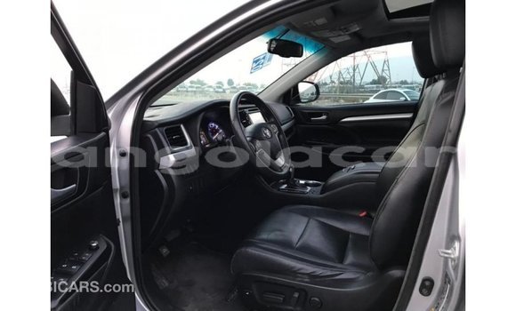 Comprar Importar Toyota Highlander Outro Carro em Import - Dubai em Bengo Province Comprar Importar Toyota Highlander Outro Carro em Import - Dubai em Bengo Province