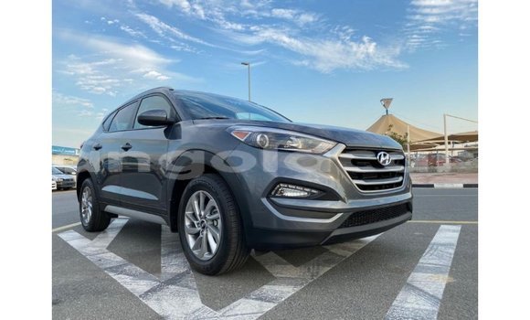 Comprar Importar Hyundai Tucson Branco Carro em Import - Dubai em Bengo Province Comprar Importar Hyundai Tucson Branco Carro em Import - Dubai em Bengo Province