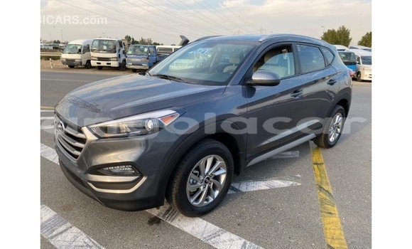 Comprar Importar Hyundai Tucson Branco Carro em Import - Dubai em Bengo Province Comprar Importar Hyundai Tucson Branco Carro em Import - Dubai em Bengo Province