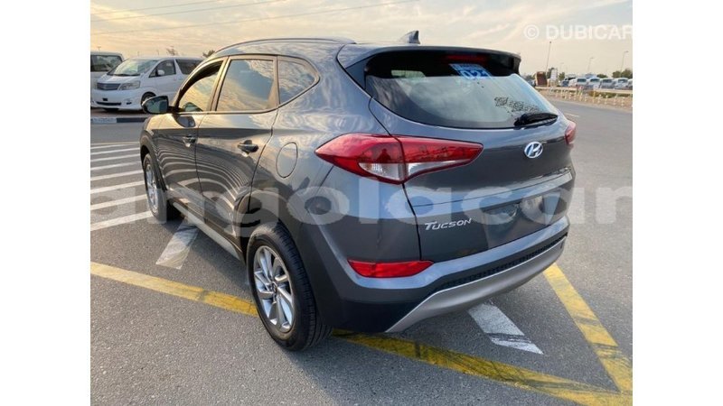 Big with watermark hyundai tucson bengo province import dubai 6396