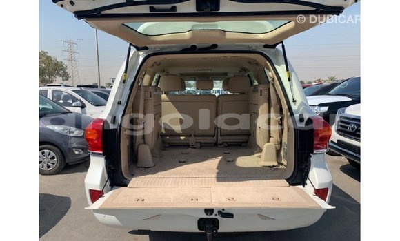 Buy Import Toyota Land Cruiser White Car in Import - Dubai in Bengo Province Buy Import Toyota Land Cruiser White Car in Import - Dubai in Bengo Province