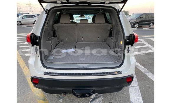 Comprar Importar Toyota Highlander Branco Carro em Import - Dubai em Bengo Province Comprar Importar Toyota Highlander Branco Carro em Import - Dubai em Bengo Province